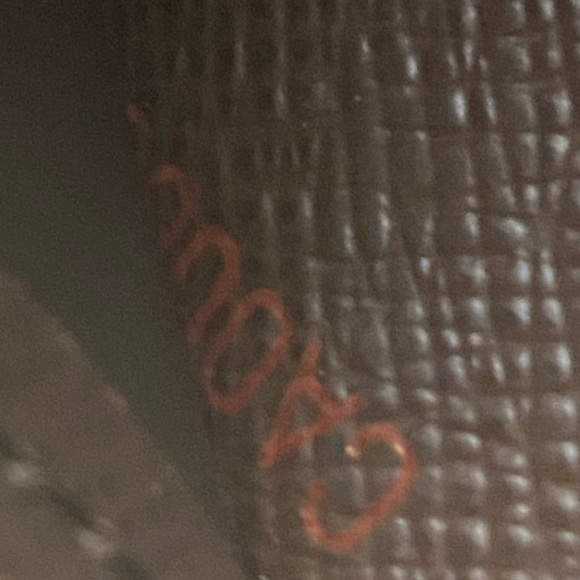 Louis Vuitton Agenda PM in Damier Ebene - Picture 8 of 11